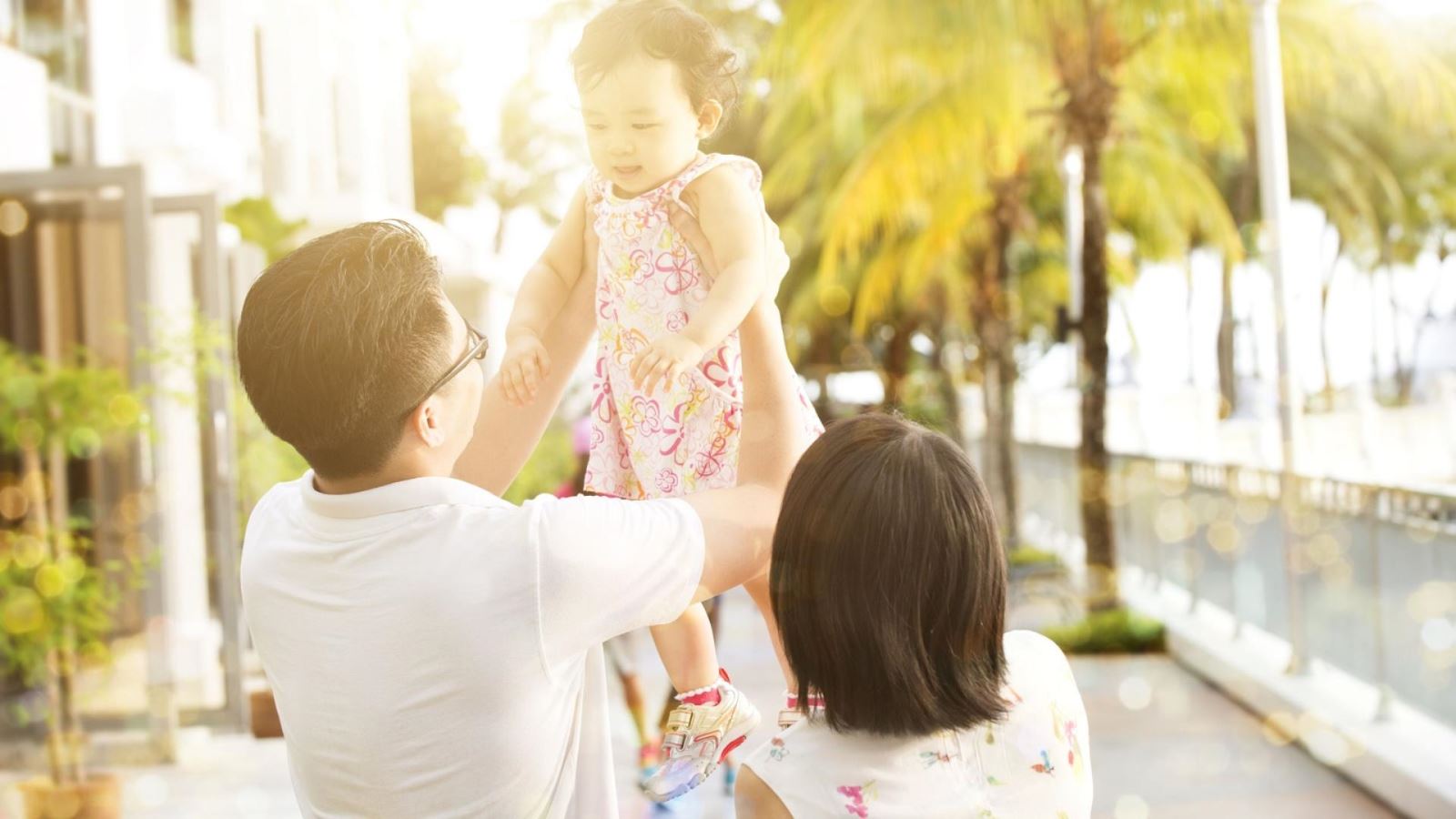 Mẹ ơi, nhà mình nghèo lắm ư?: Câu trả lời về tiền bạc của cha mẹ sẽ ảnh hưởng tới cả cuộc đời con! - Ảnh 1. Mẹ ơi, nhà mình nghèo lắm ư?: Câu trả lời về tiền bạc của cha mẹ sẽ ảnh hưởng tới cả cuộc đời con! - Ảnh 1.