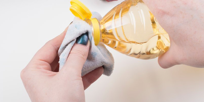 Cách tẩy vết mực trên túi da hiệu quả trong 5 giây Cách tẩy vết mực trên túi da hiệu quả trong 5 giây